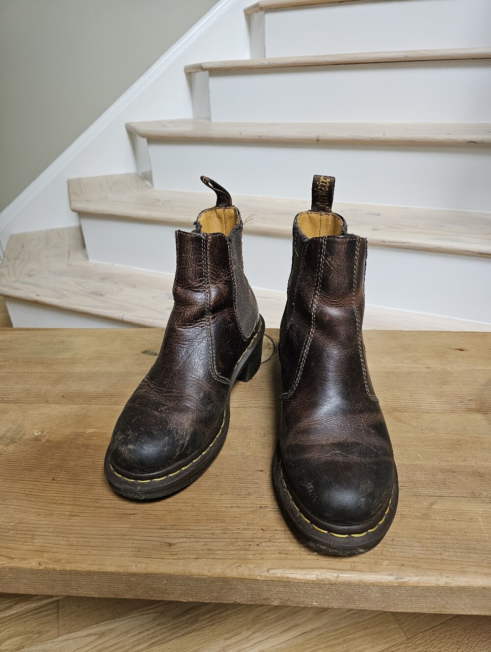 Dr. Marten’s Women’s Cadence Greenland Chelsea Chunky Leather Blundstone Boots - Picture 2 of 10